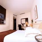Hotel Waldorf Montparnasse París