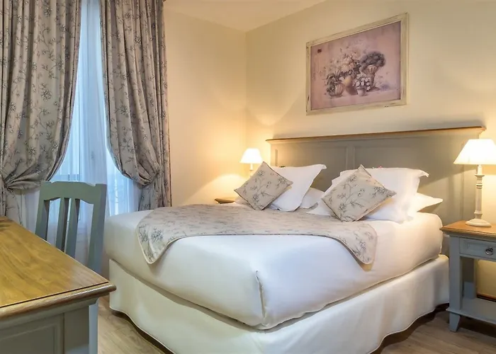 Waldorf Montparnasse Hotel 3*