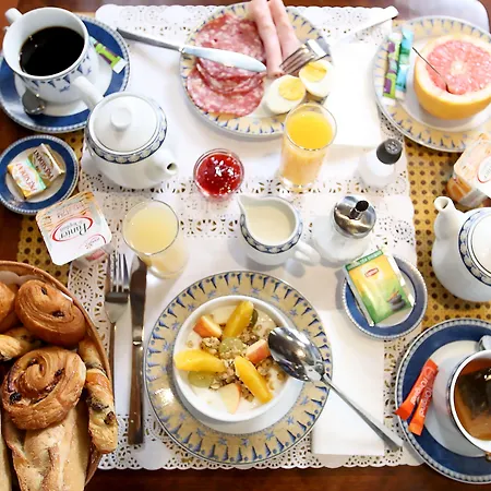 Waldorf Montparnasse Hotel