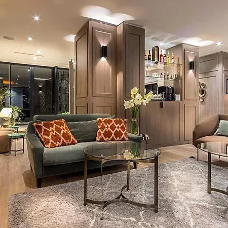 Waldorf Montparnasse Hotel