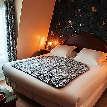 Waldorf Montparnasse Hotel