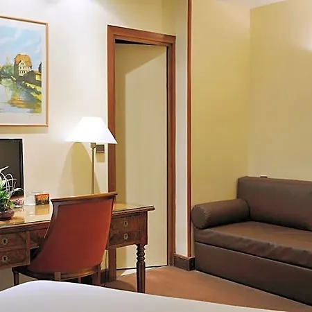 Hotel Waldorf Montparnasse 3*