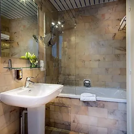 Hotel Waldorf Montparnasse Paryż