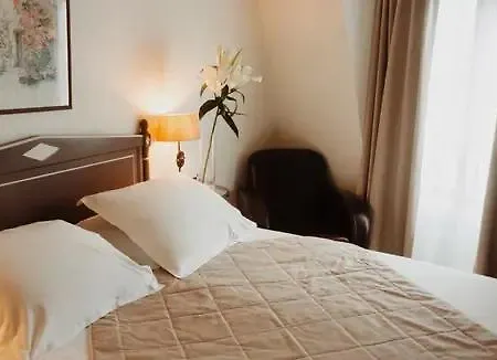 Waldorf Montparnasse Hotel