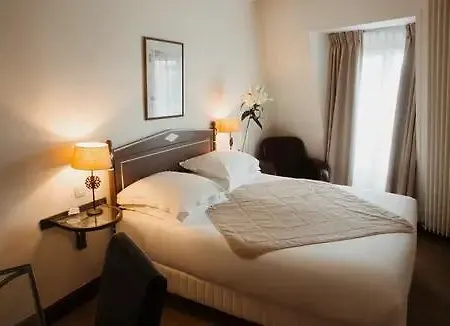 Waldorf Montparnasse Hotel