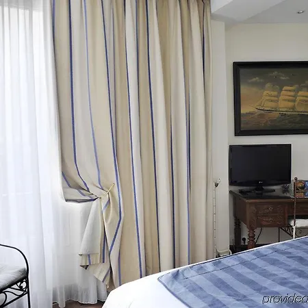 Waldorf Montparnasse Отель