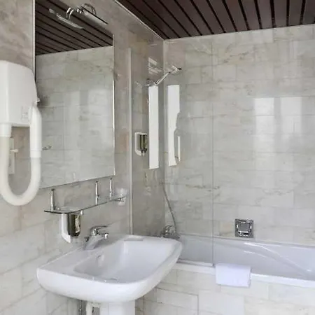 Waldorf Montparnasse 3*