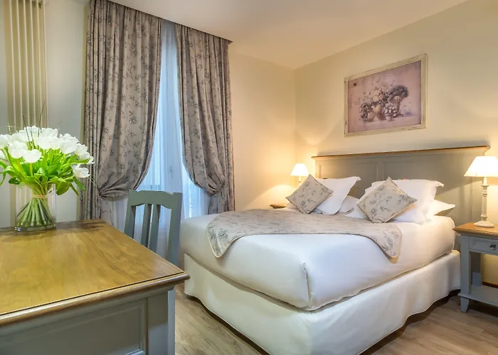 Waldorf Montparnasse Hotel