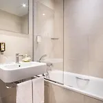 والدورف مونتبارناس باريس