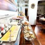 والدورف مونتبارناس فندق 3*