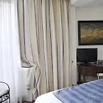 والدورف مونتبارناس فندق