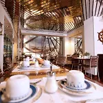 والدورف مونتبارناس 3*