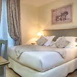 والدورف مونتبارناس فندق 3*