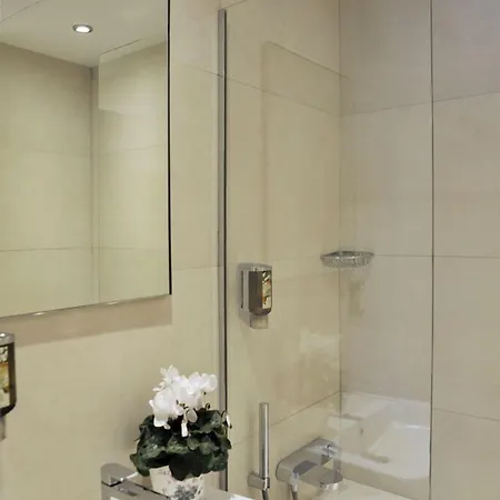 Hotel Waldorf Montparnasse 3*