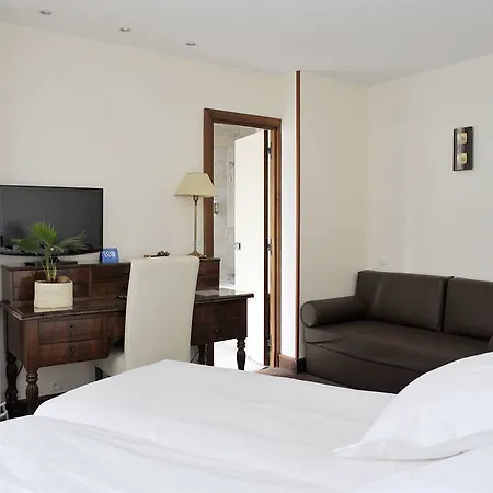 Waldorf Montparnasse Hotel 3*