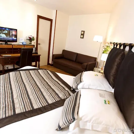 Hotel Waldorf Montparnasse Parijs