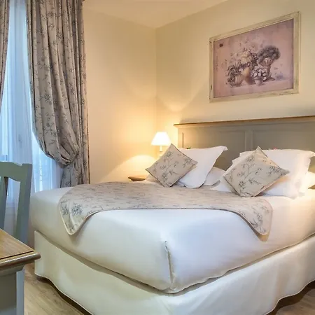 Waldorf Montparnasse Hotel 3*