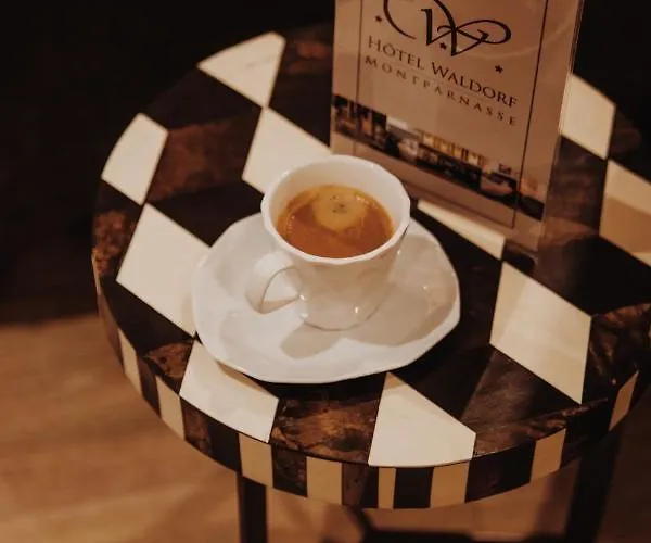 Waldorf Montparnasse Hotel 3*